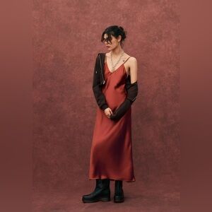 🔥🔥Zara satin effect midi dress